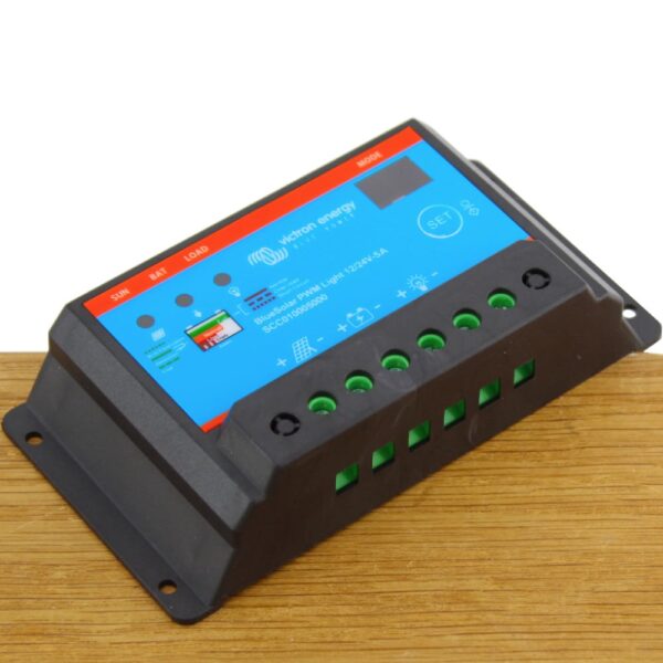 BlueSolar PWM-Light 12/24V-5A