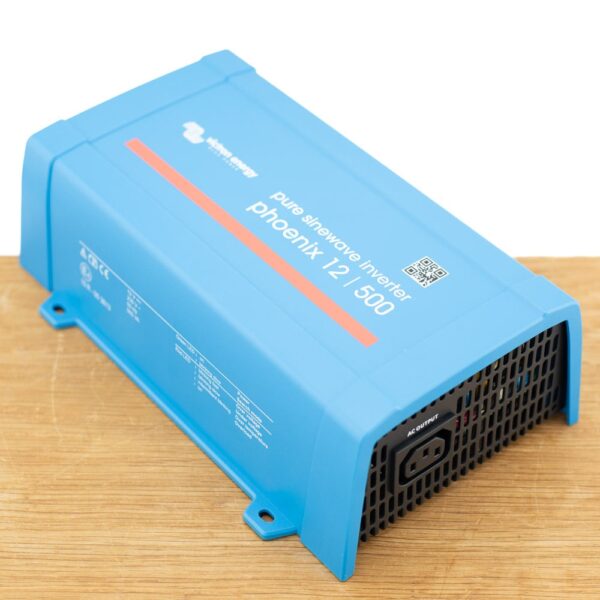 Phoenix 12/500 Omvormer - IEC contactdoos