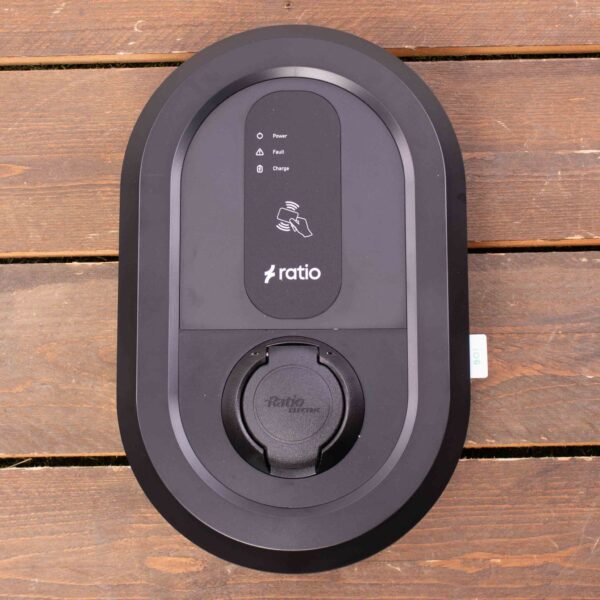 io6 Laadstation Socket 3 fase 16-32A - E-Flux
