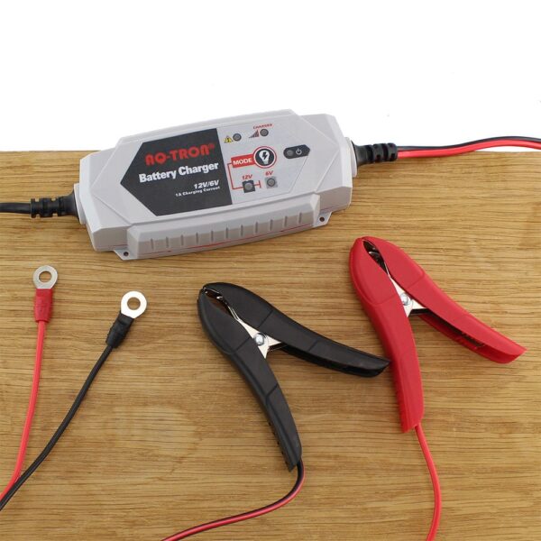 AQ1000 Acculader/ Druppellader 6V en 12V