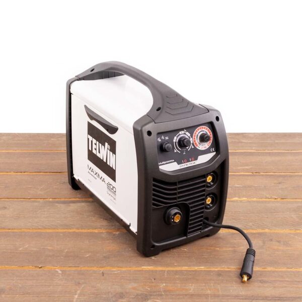 Maxima 200 Synergic Ready Pack Microprocessor Gestuurde Lasser