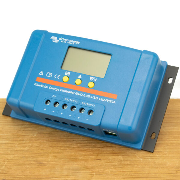 BlueSolar PWM DUO - LCD - USB 12/24V 20A