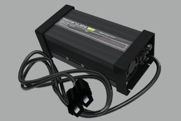 MegaCharge Lithium 12V 20A