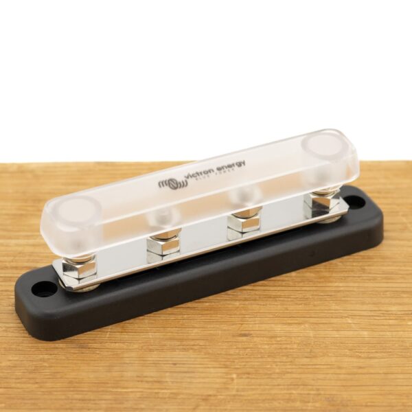 DC verdeelrail 150A - 4 x M6 met kap